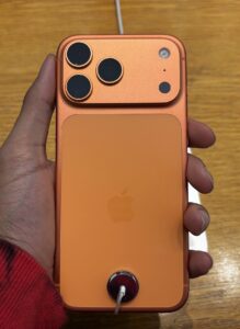 iPhone 18 Pro Max India Price Leak: ₹1.54 लाख का धमाका, Dark Cherry रंग और 5200mAh बैटरी