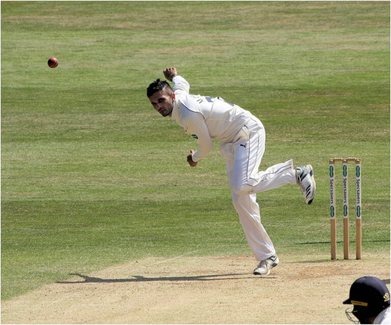 Keshav Maharaj South African left-arm spinner Mumbai Indians IPL 2026