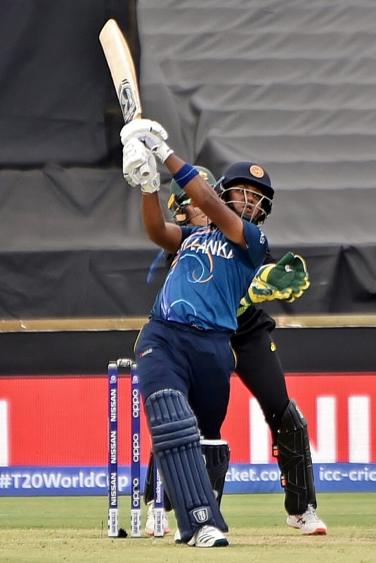 SL-W vs BAN-W 1st T20I 2026 — Chamari Athapaththu batting