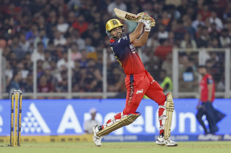 Arshad Khan IPL 2026 RCB Wickets — Gujarat Titans bowler in action vs RCB