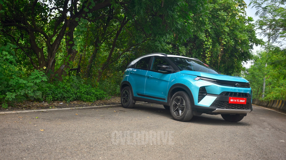 Tata Nexon Pure Plus PS Price India ₹9.59 लाख Panoramic Sunroof SUV
